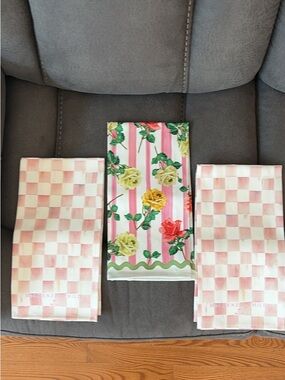 💕💕Brand new Mackenzie Childs Rosy Check & Garden Gala Dish Towels Set of 3💕💕
